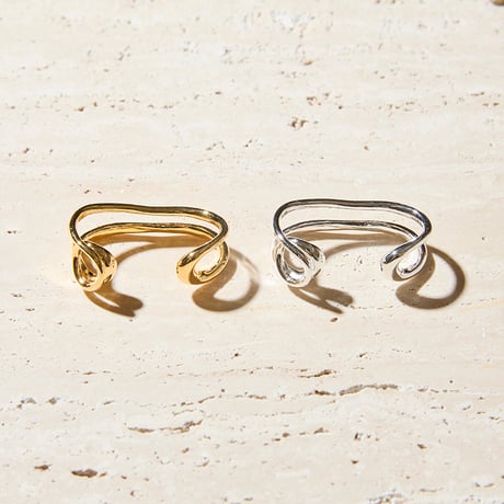 Fibula w ring (one color)