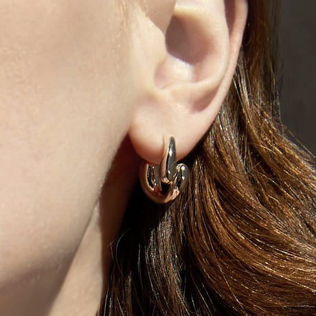 Dripping hoop pierce (one color)