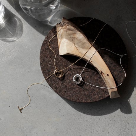 Metal art short necklace