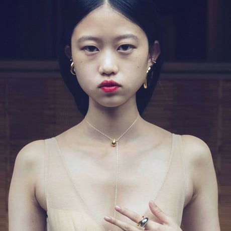 Moist drop necklace