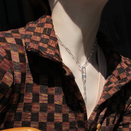 Clip frame necklace