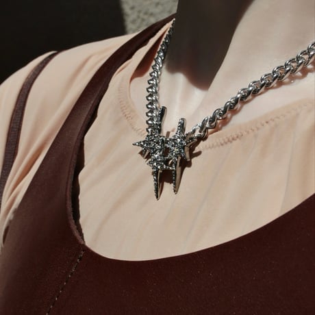 Étoile stone necklace