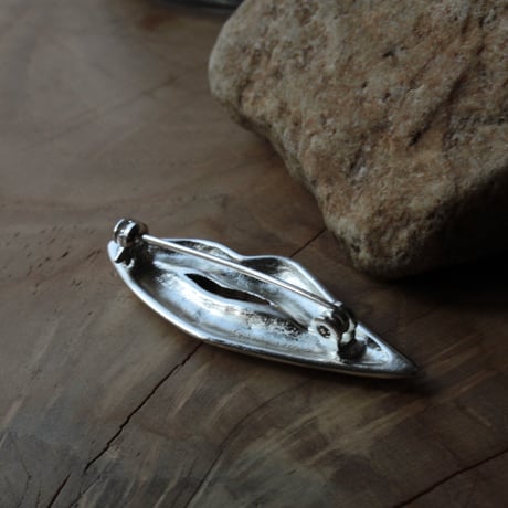 Lip motif brooch【Exclusive item】