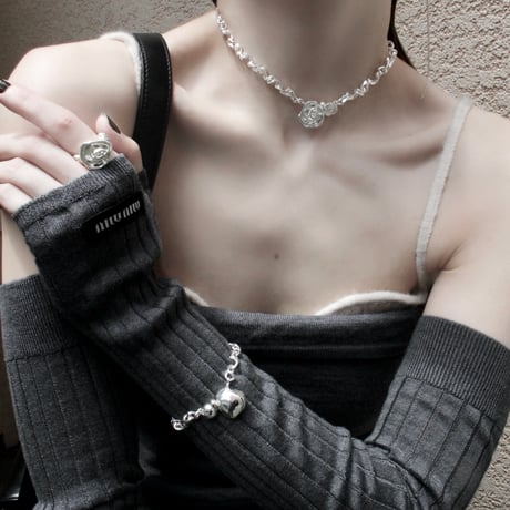 Rose cuff ring