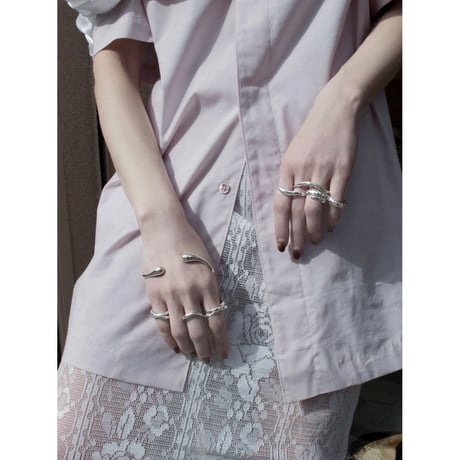 Metal art pinky ring (one color)