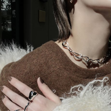 Connect loop necklace