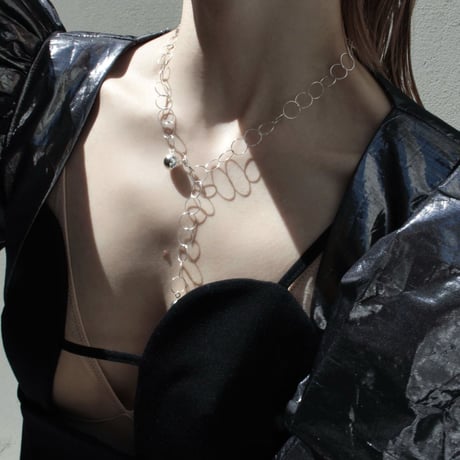 Halo vine necklace