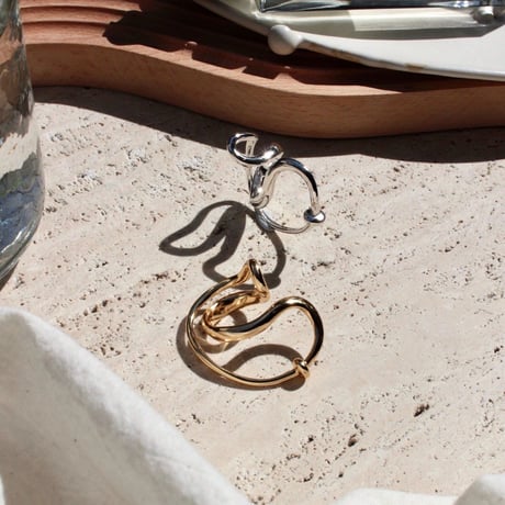 Neo coil earcuff ring (one color)