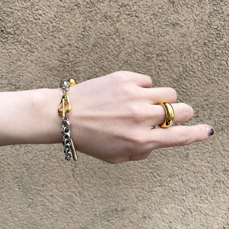 Collar bracelet