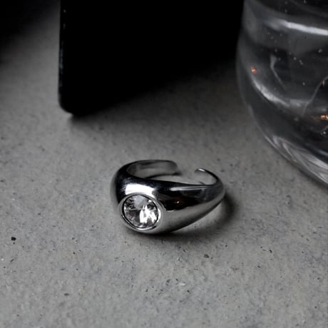 Dark metal ring