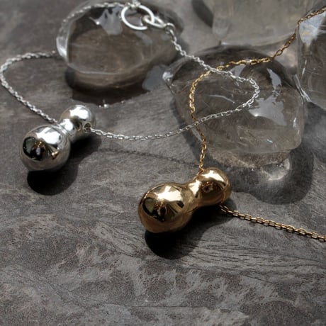 Metal pearl bracelet
