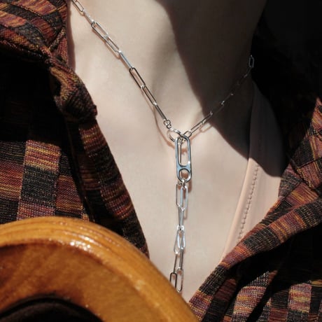 Clip frame necklace