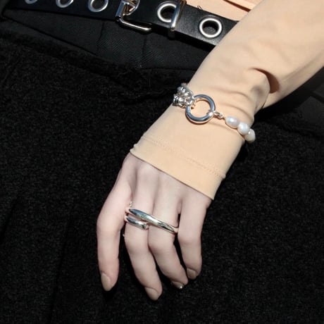 kinetic w ring (one color)