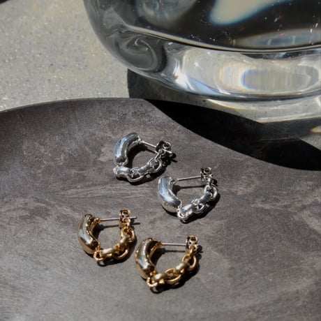 Vintage metal chain pierce