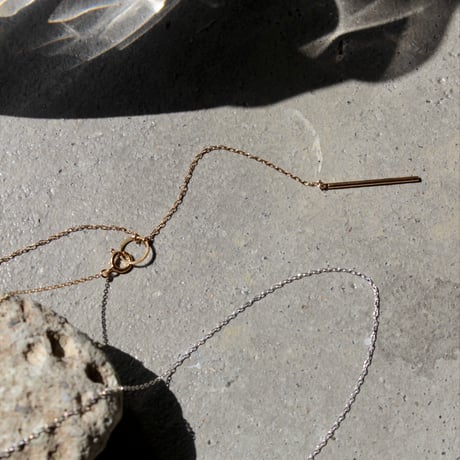 Metal pearl necklace