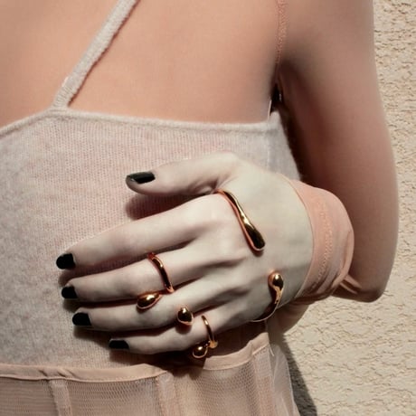 Metal art palm cuff (one color)