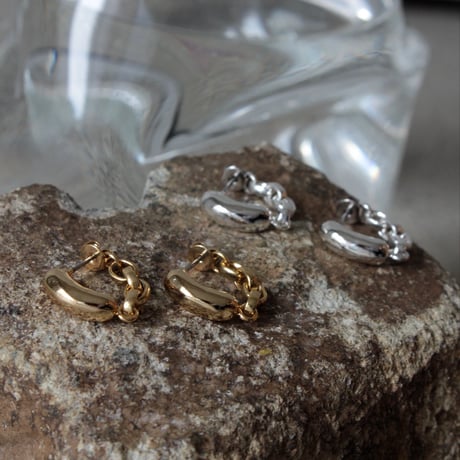 Vintage metal chain pierce