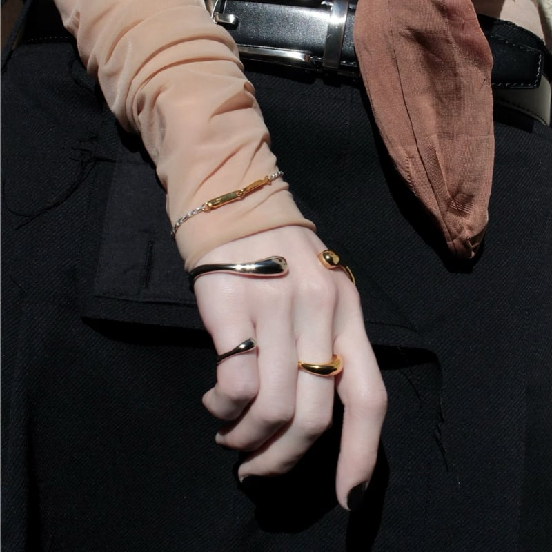 Metal art palm cuff (mix color) | Soierie Onlin