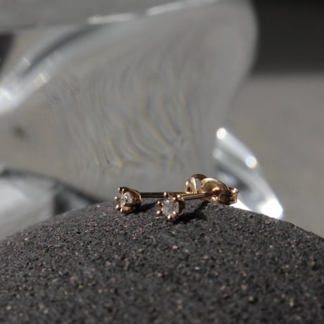 norme diamond pierce (2p) / SV925＋Gold Plated