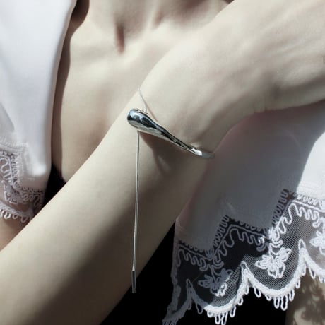 Metal art snake bangle