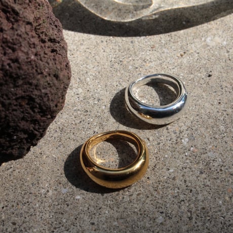 Moist layered ring