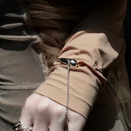 Metal art object bangle
