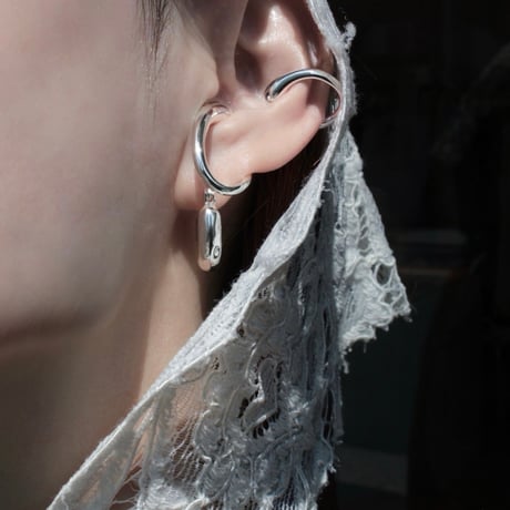 Ornaments hoop pierce