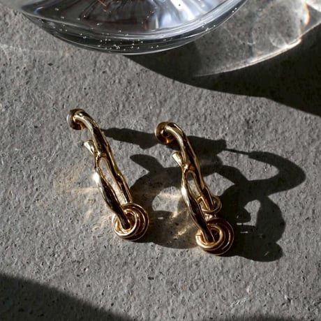 Virtual hoop pierce