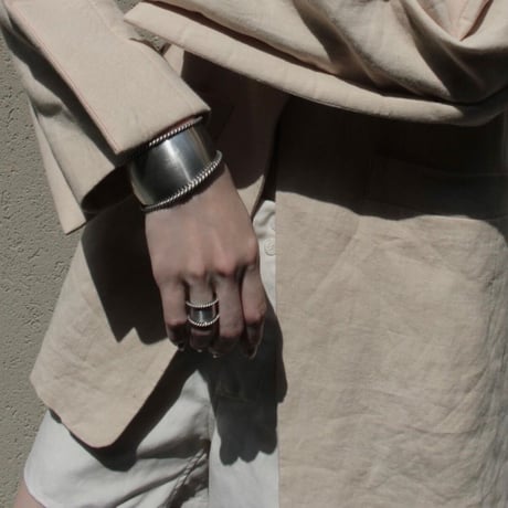 Twist bangle