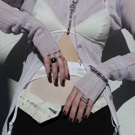 Bit motif ring