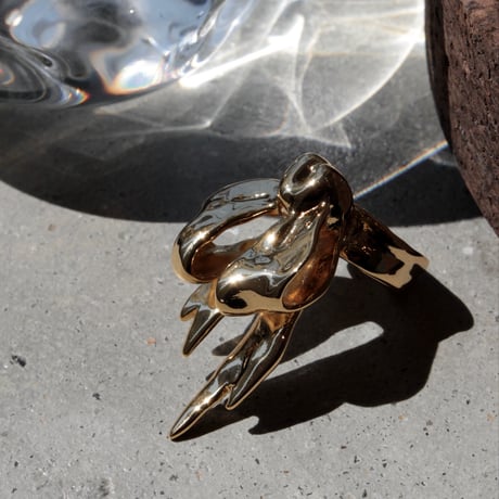 Ribbon large ring