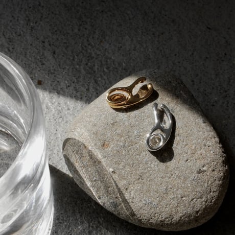 Fibula ear cuff (one color)