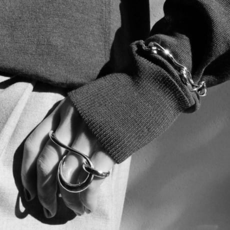 Connect loop bracelet