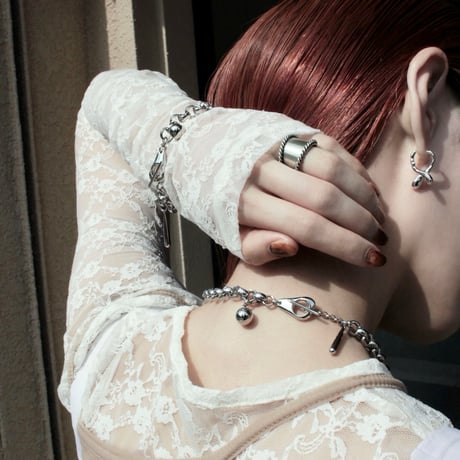 Collar necklace