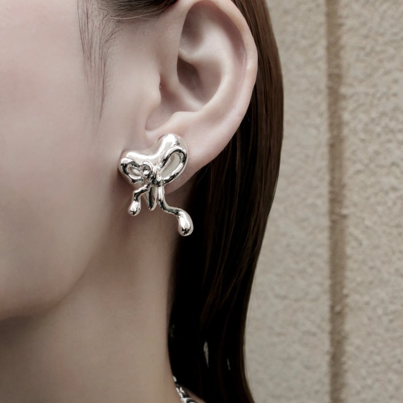 Soierie タッセルピアス Distort ribbon pierce | Soierie Online Store
