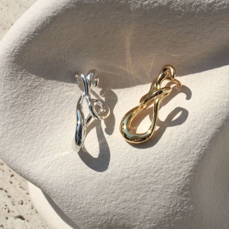 Connect loop earcuff (1P) (one color)