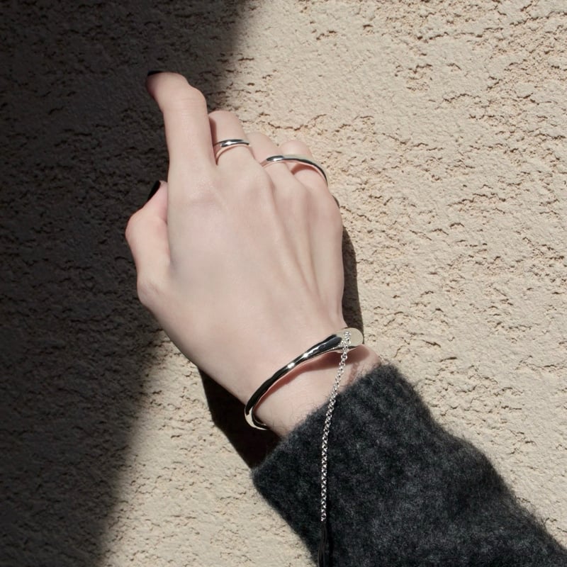 Metal art object bangle | Soierie Online Store