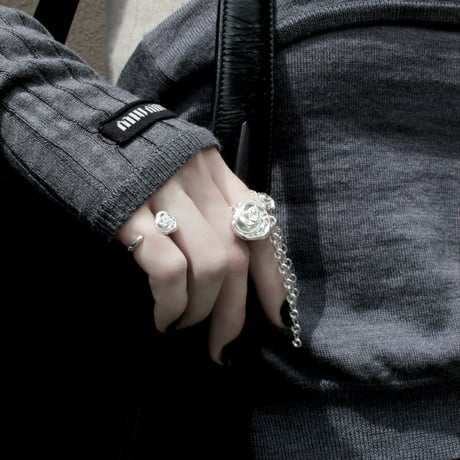 Rose ivy ring