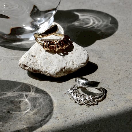 Infinity coil cuff ring (one color)