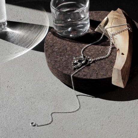 Ribbon necklace