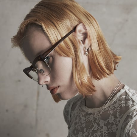 Metal art cross hoop pierce (one color)