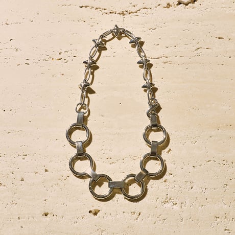 Innocent spike necklace