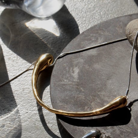 Metal art snake choker