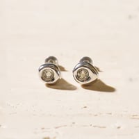 Dark metal pierce
