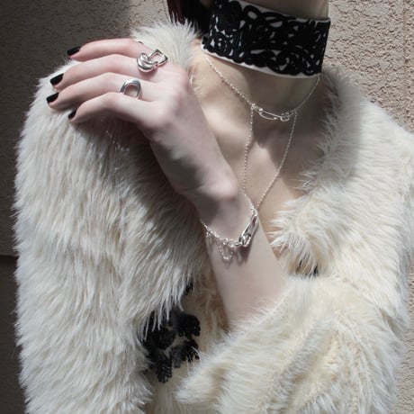 Fibula chain bracelet