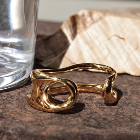 Fibula w ring (one color)