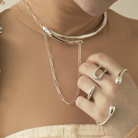 Practical hook necklace