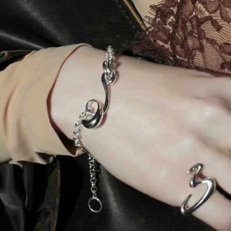 Virtual bracelet