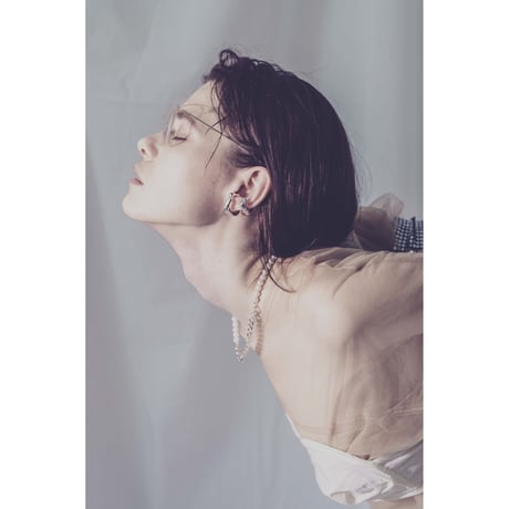 Seed earcuff (gloss)