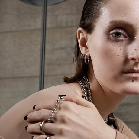 Dark metal pierce